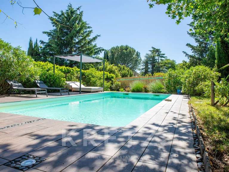 Maison Vaison-la-Romaine - 5 chambres - 198m²