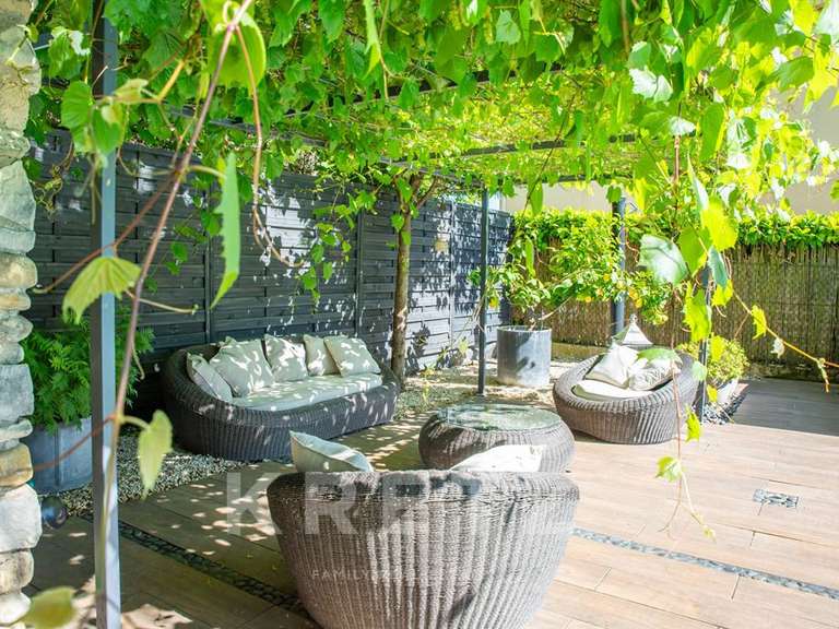 Maison Vaison-la-Romaine - 5 chambres - 198m²