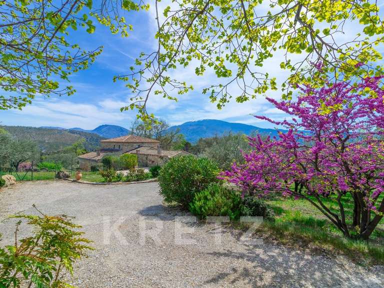 Maison Vaison-la-Romaine - 6 chambres - 216m²