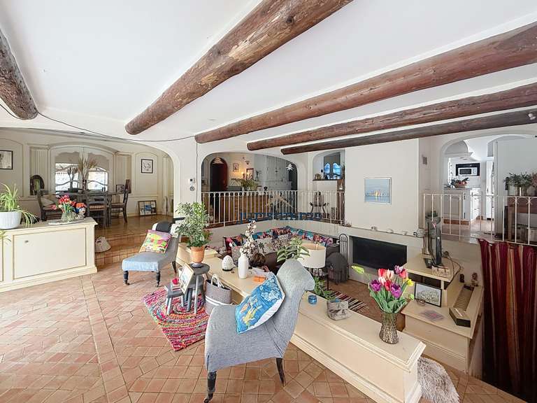 Maison Vaison-la-Romaine - 6 chambres - 340m²