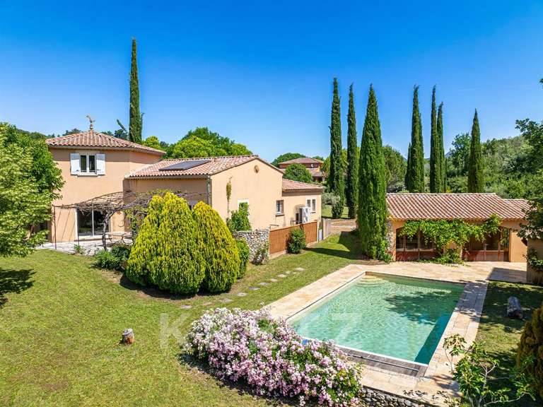 Maison Vaison-la-Romaine - 5 chambres - 255m²