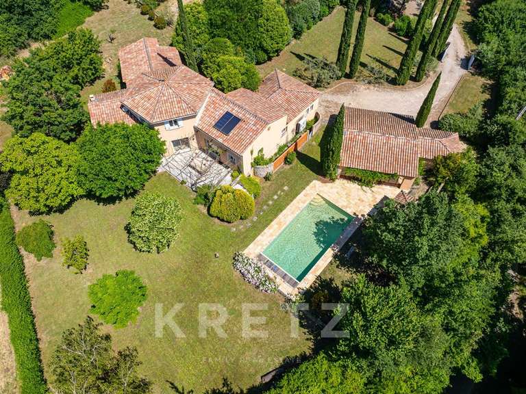 Maison Vaison-la-Romaine - 5 chambres - 255m²