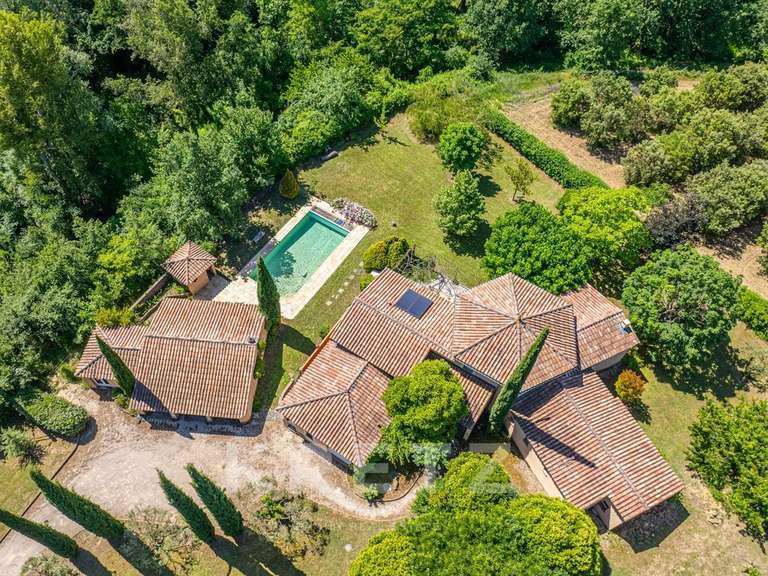 Maison Vaison-la-Romaine - 5 chambres - 255m²
