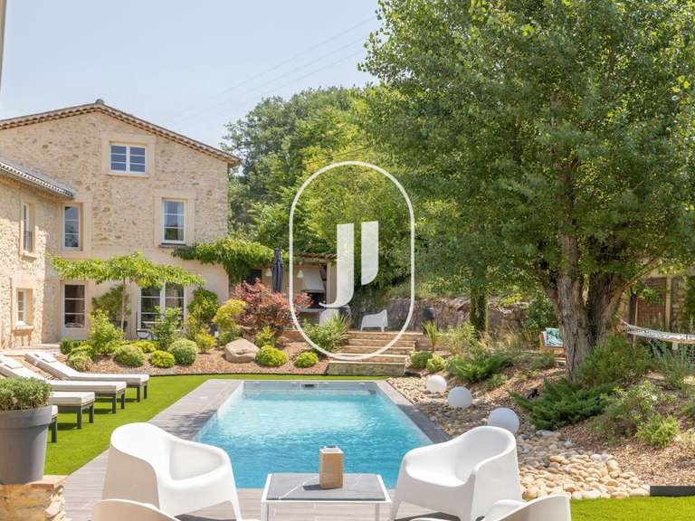 Maison Vaison-la-Romaine - 7 chambres - 489m²