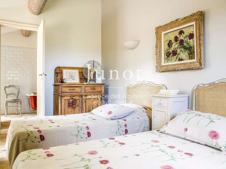 Maison Vaison-la-Romaine - 5 chambres - 10000m²