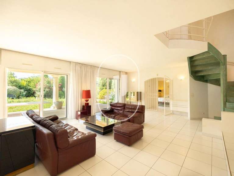 Maison Vaison-la-Romaine - 3 chambres - 155m²
