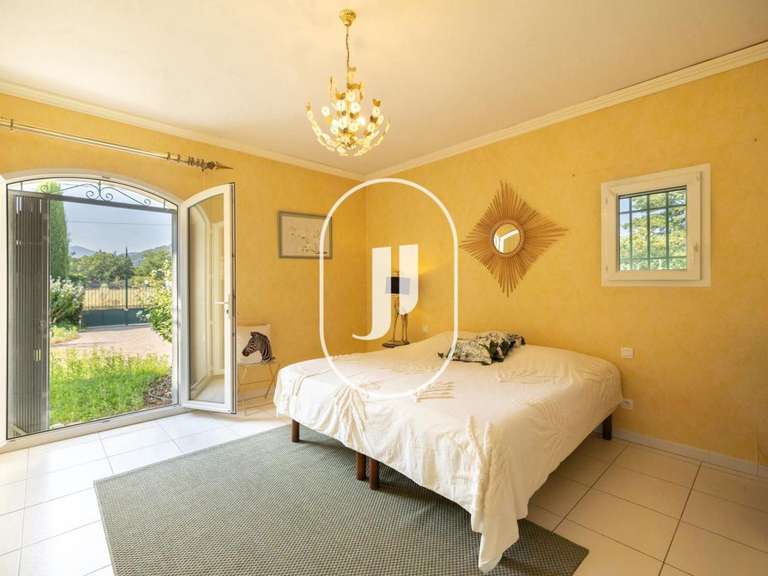 Maison Vaison-la-Romaine - 3 chambres - 155m²