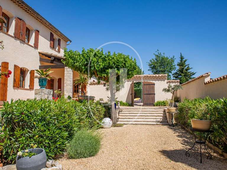 Villa Vaison-la-Romaine - 4 chambres - 243m²