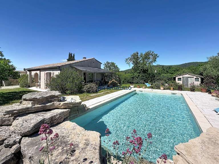 Villa Vaison-la-Romaine - 5 chambres - 205m²