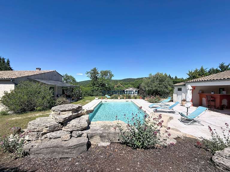 Villa Vaison-la-Romaine - 5 chambres - 205m²