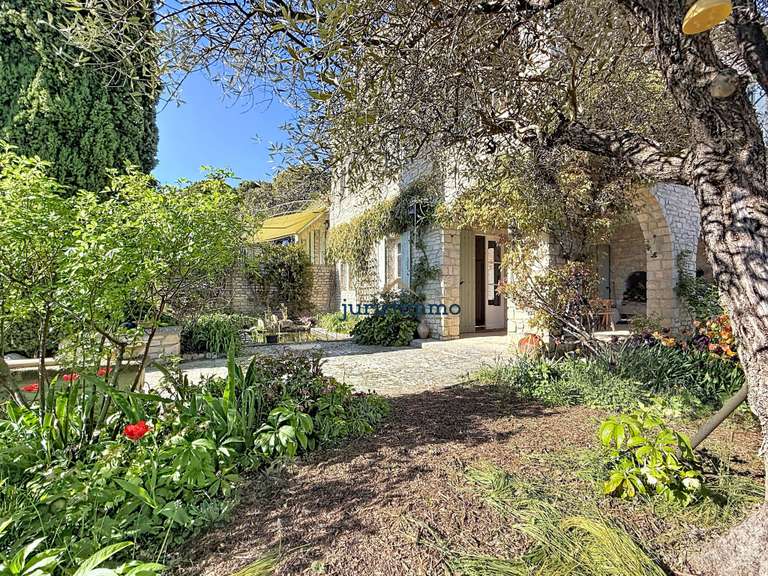 Villa Vaison-la-Romaine - 5 chambres - 211m²