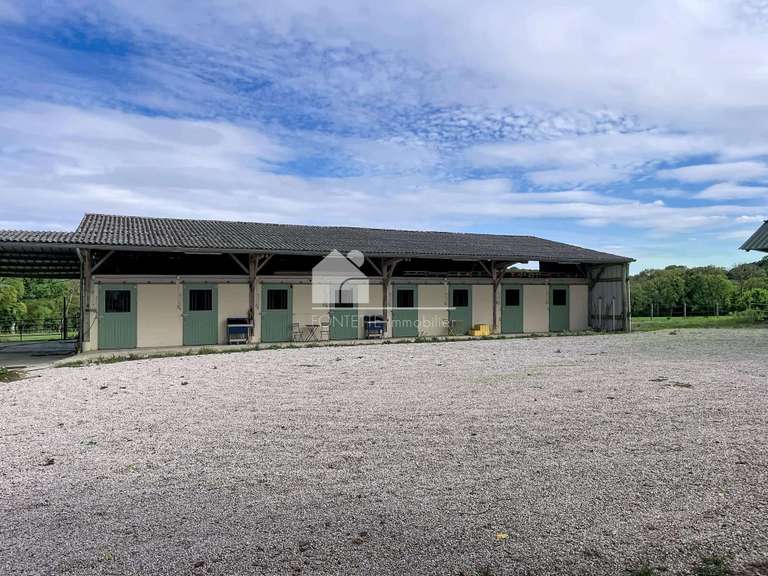 Castle Val-d'Arry - 5 bedrooms