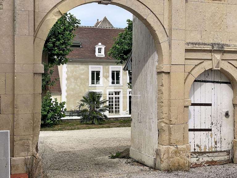 Castle Val-d'Arry - 5 bedrooms