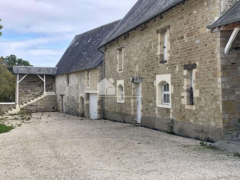 Castle Val-d'Arry - 5 bedrooms