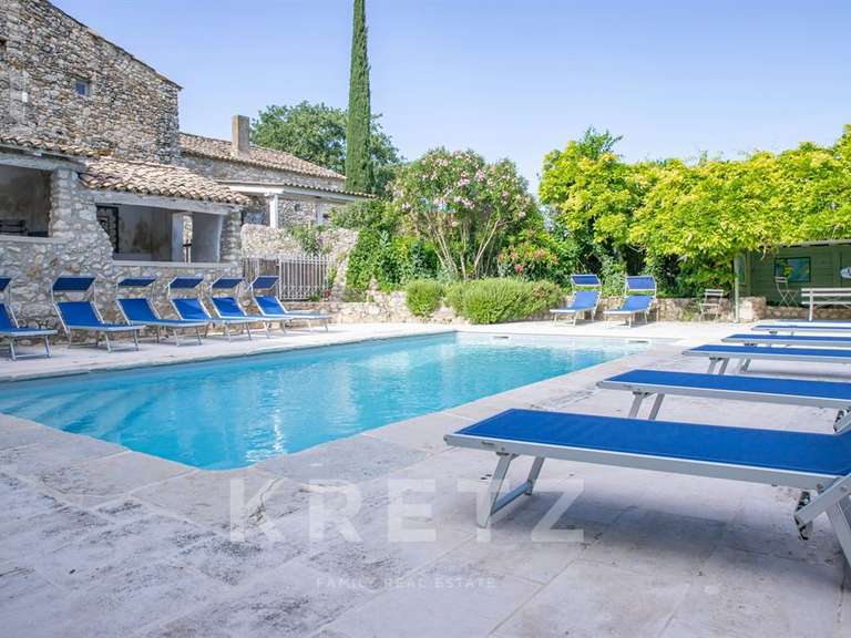 Maison Valaurie - 3 chambres - 785m²