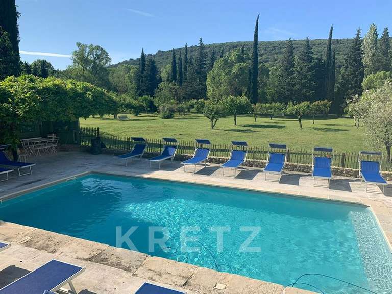 Maison Valaurie - 3 chambres - 785m²