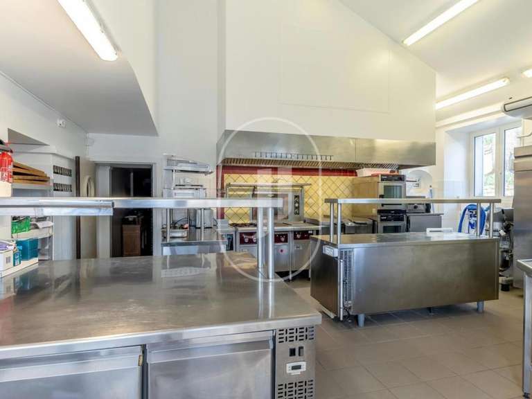 Propriété Valaurie - 23 chambres - 1145m²