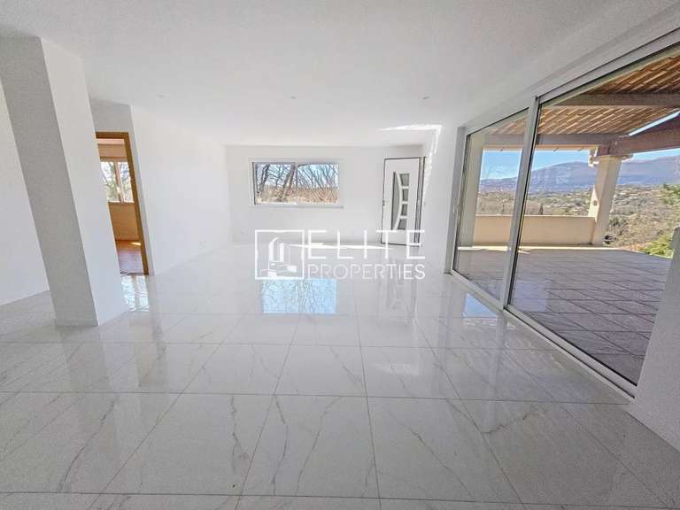 Apartment Valbonne - 3 bedrooms - 92m²