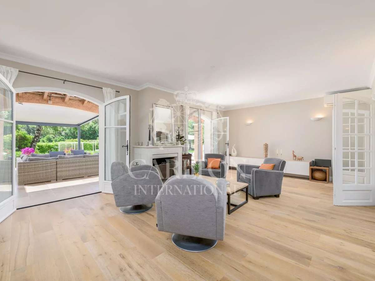 Maison Valbonne