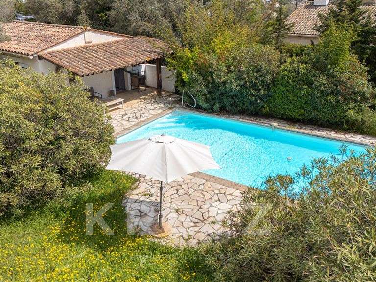 House Valbonne - 170m²