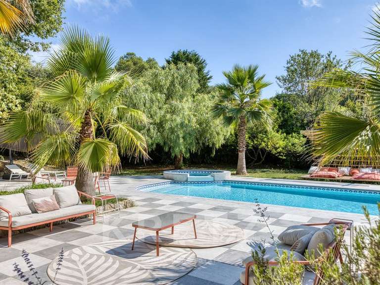 Maison Valbonne - 8 chambres - 540m²