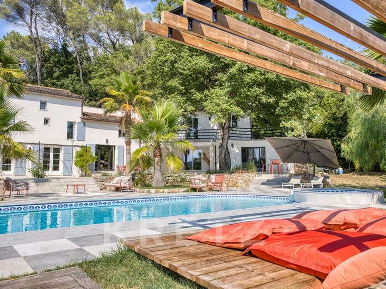 Maison Valbonne - 8 chambres - 540m²