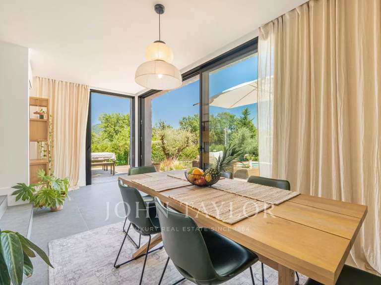 Maison Valbonne - 4 chambres - 163m²
