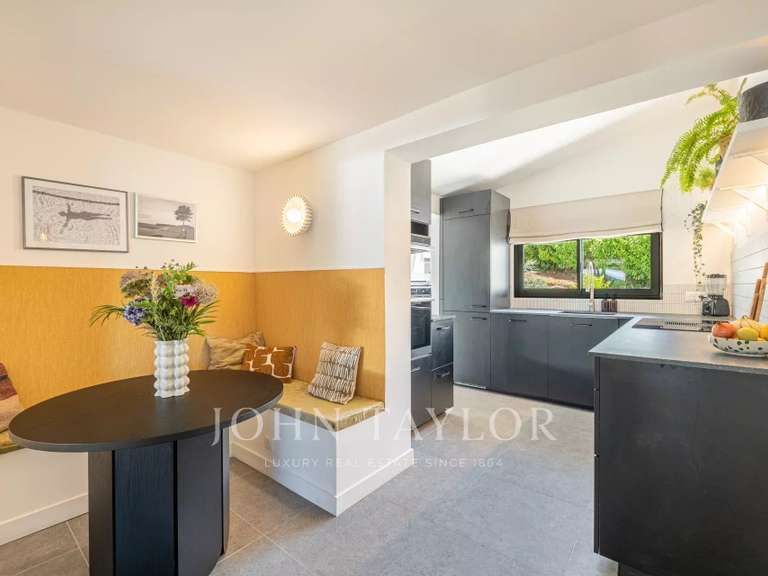Maison Valbonne - 4 chambres - 163m²