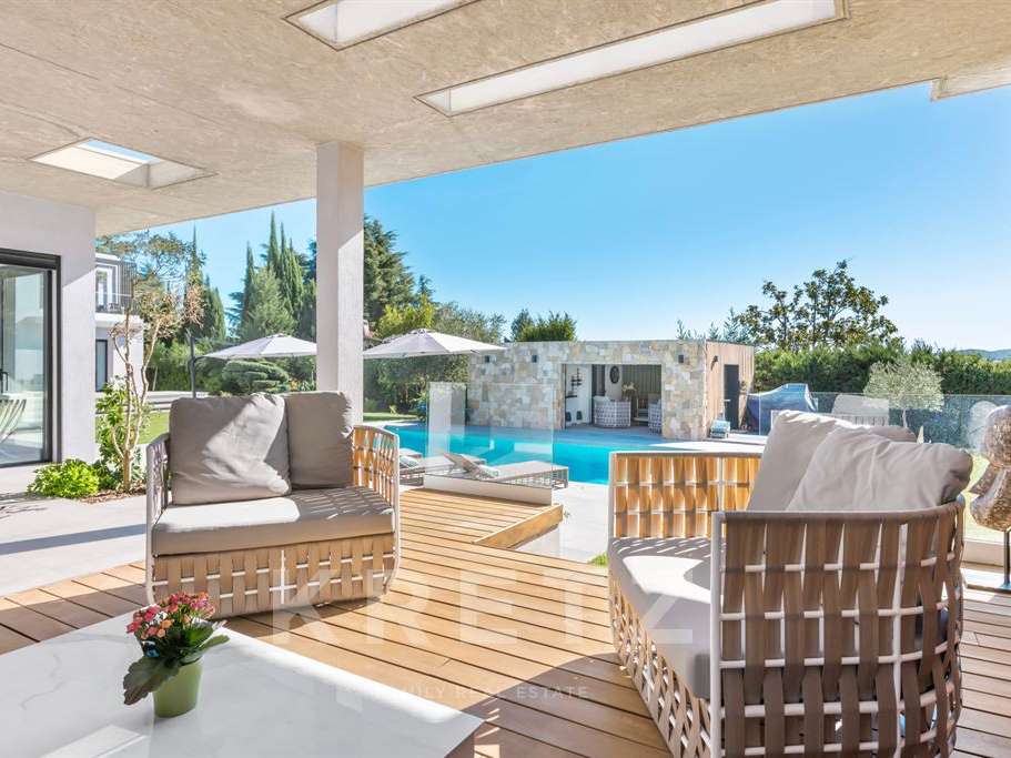 House Valbonne