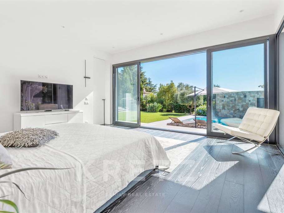 House Valbonne