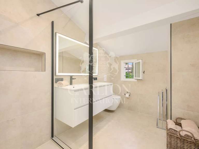 Maison Valbonne - 5 chambres - 220m²