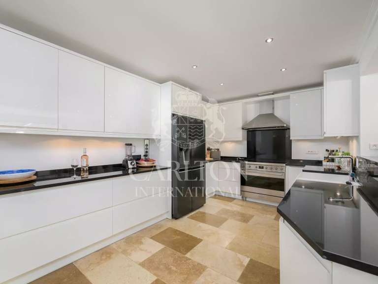 Maison Valbonne - 5 chambres - 220m²