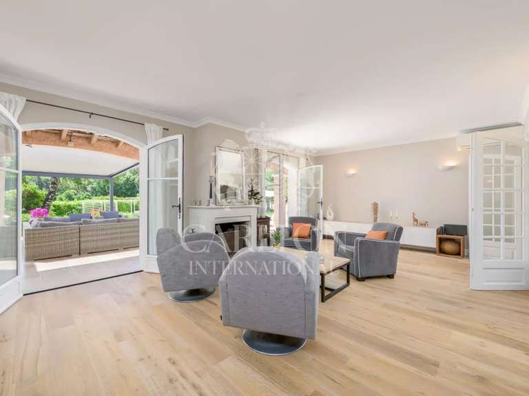 Maison Valbonne - 5 chambres - 220m²