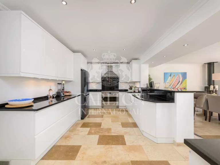 Maison Valbonne - 5 chambres - 220m²