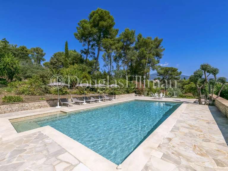 Maison Valbonne - 6 chambres - 325m²