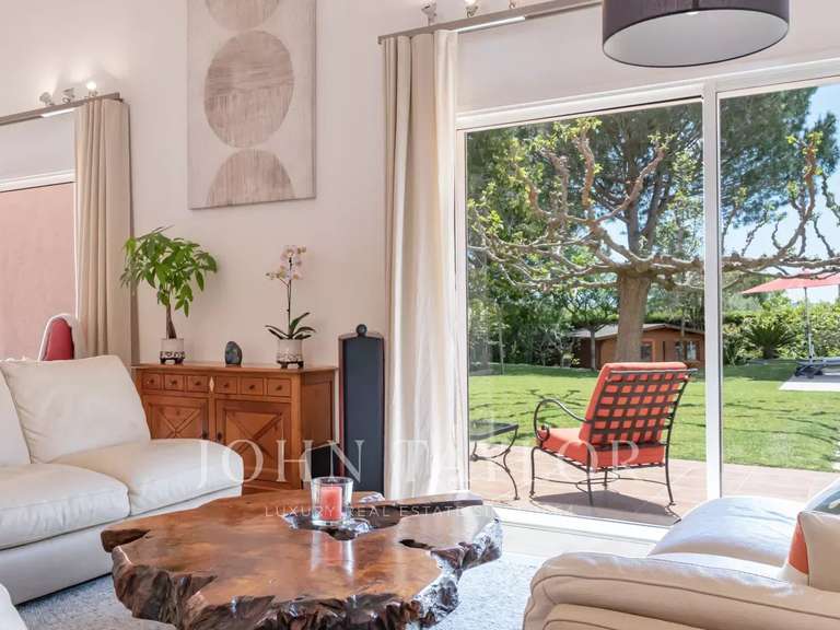 Maison Valbonne - 4 chambres - 213m²