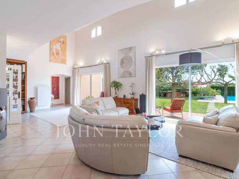 Maison Valbonne - 4 chambres - 213m²