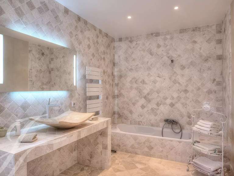 Maison Valbonne - 5 chambres - 280m²