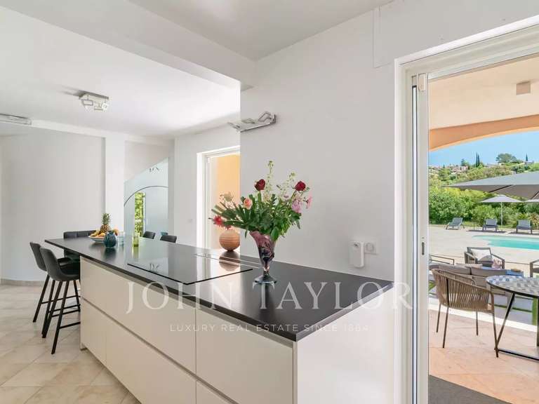 Maison Valbonne - 5 chambres - 280m²