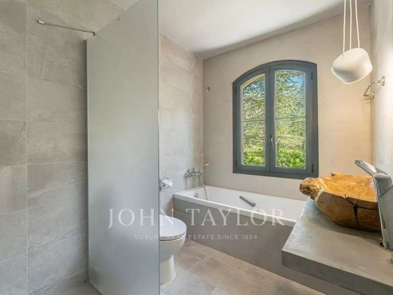 Maison Valbonne - 5 chambres - 320m²