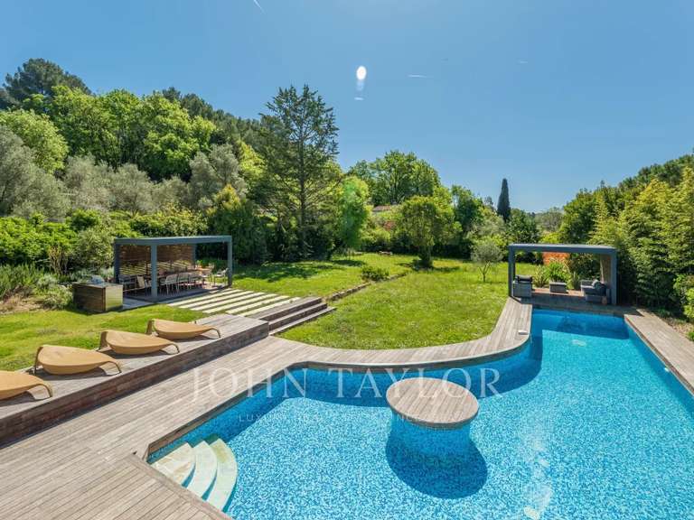 Maison Valbonne - 5 chambres - 320m²