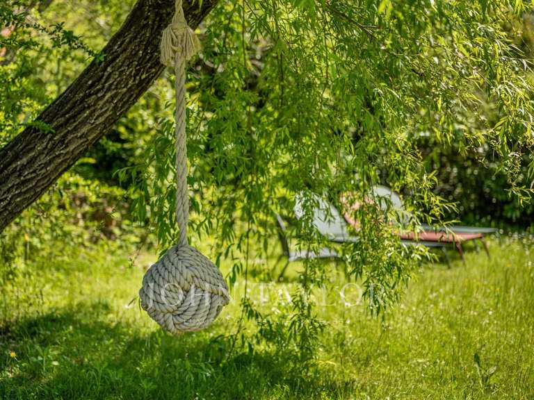 Maison Valbonne - 5 chambres - 320m²