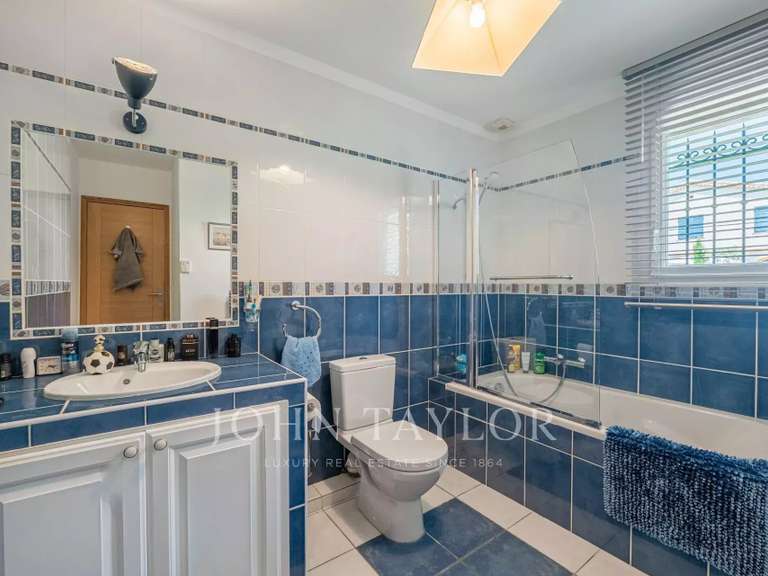 Maison Valbonne - 4 chambres - 185m²