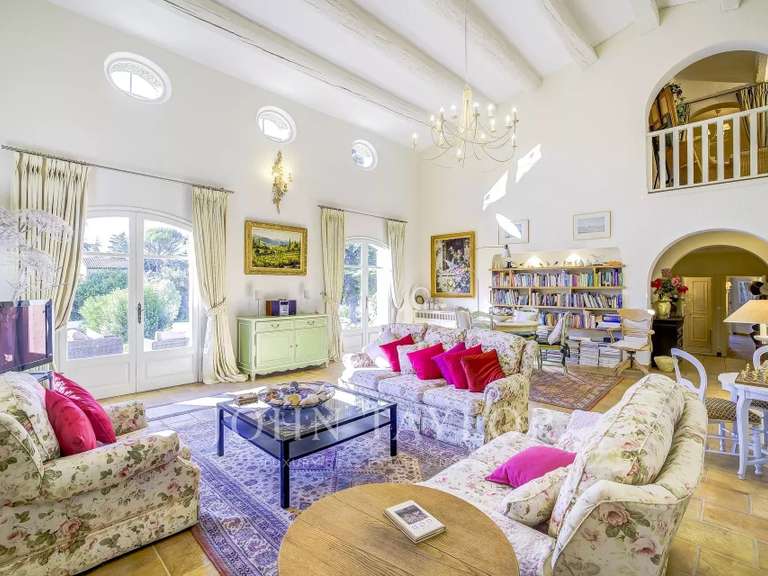 Maison Valbonne - 6 chambres - 330m²