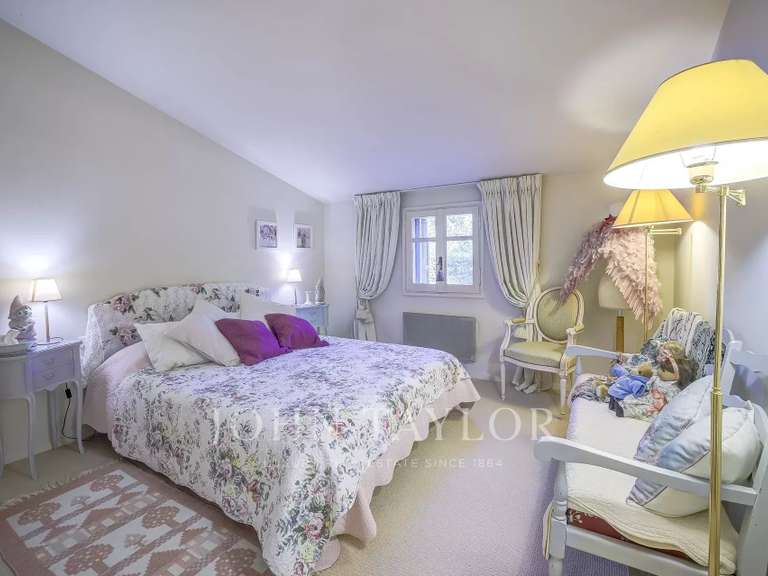 Maison Valbonne - 6 chambres - 330m²