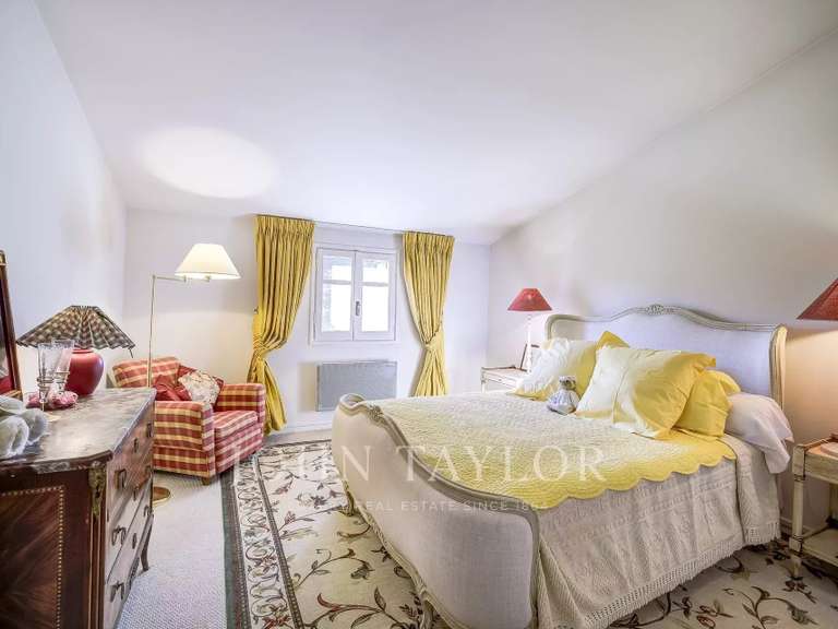 Maison Valbonne - 6 chambres - 330m²