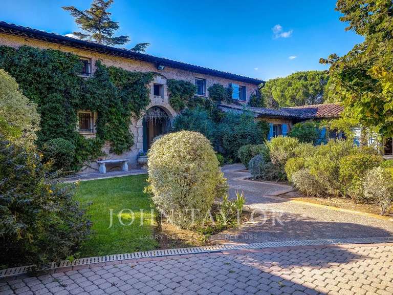 Maison Valbonne - 6 chambres - 330m²