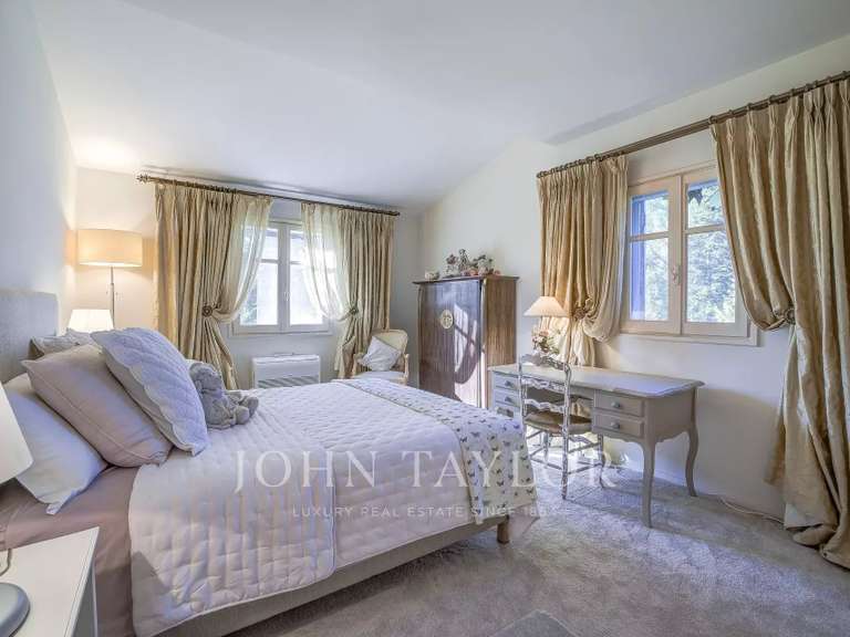 Maison Valbonne - 6 chambres - 330m²