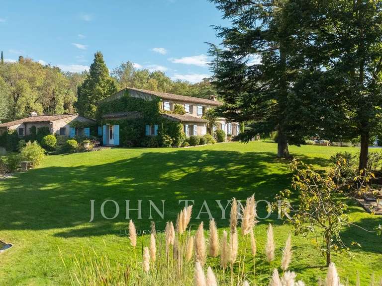 Maison Valbonne - 6 chambres - 330m²