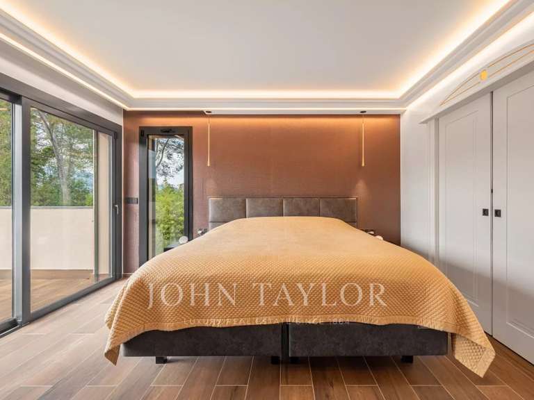 Maison Valbonne - 4 chambres - 319m²